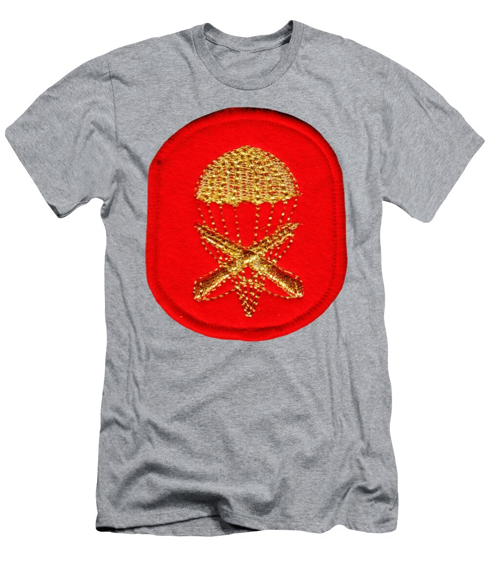Embroidered Patch of Argentine Army 14th Paratrooper Infantry Regiment a Z T-Shirt